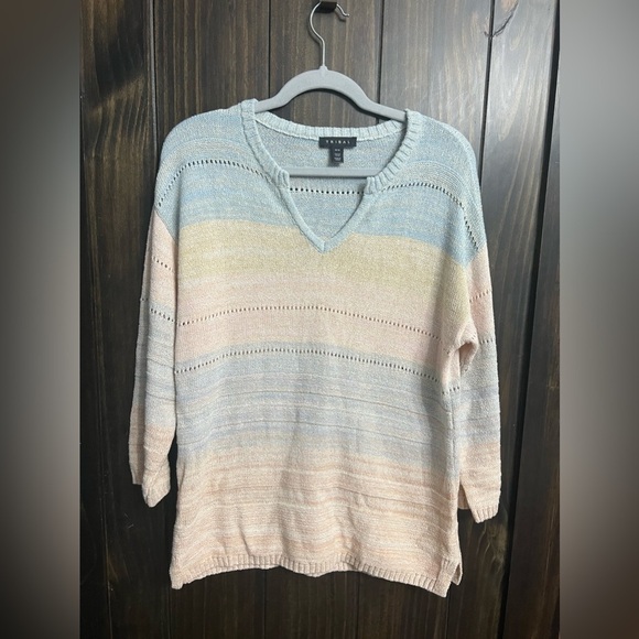 Tribal-Pastel 3/4 Sleeve Split Neck Sweater-Size:Medium - Picture 5 of 10